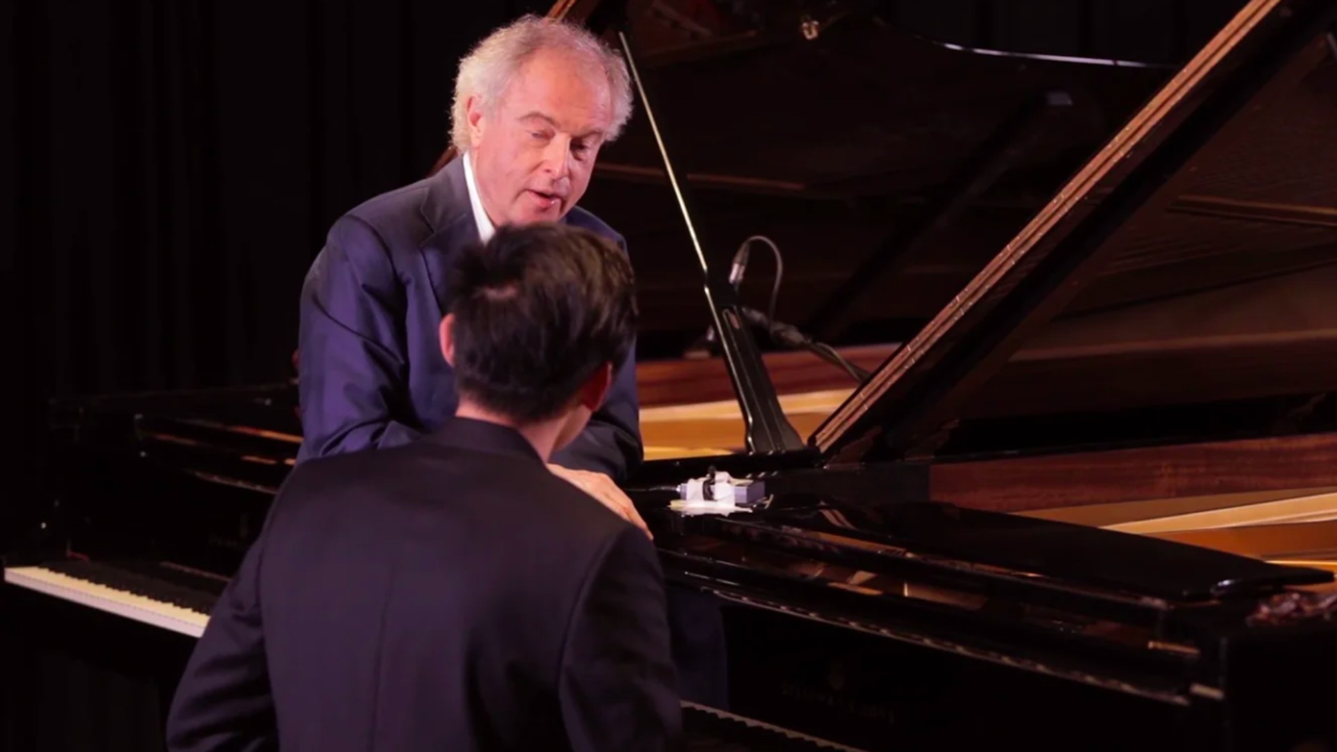 Andras Schiff Masterclass iClassical